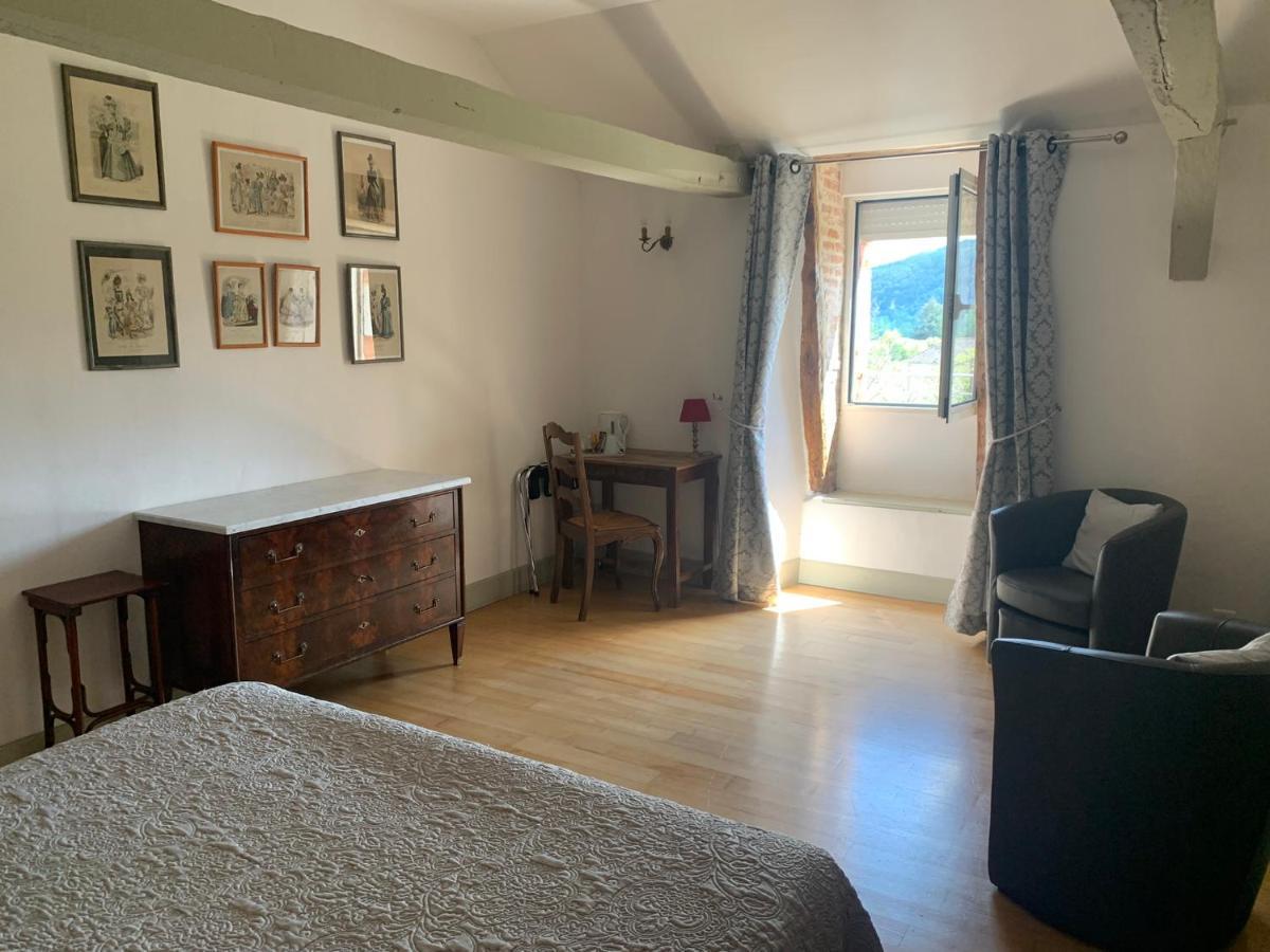 تورْ دو فورْ Chambres D'Hotes Maison Redon المظهر الخارجي الصورة