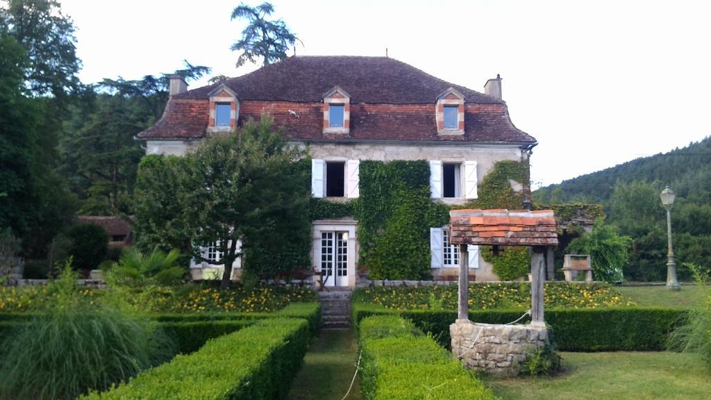 تورْ دو فورْ Chambres D'Hotes Maison Redon المظهر الخارجي الصورة